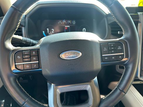 Used 2024 Ford Expedition Max Platinum AWD/4WD image 15