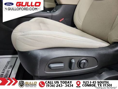 Used 2022 Chevrolet Traverse LT w/ LPO, Floor Liner Package image 21