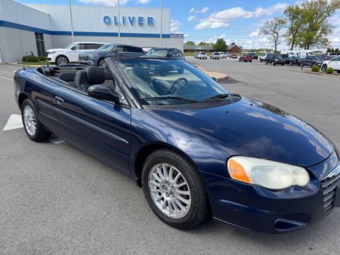 Used 2006 Chrysler Sebring Touring FWD image 11