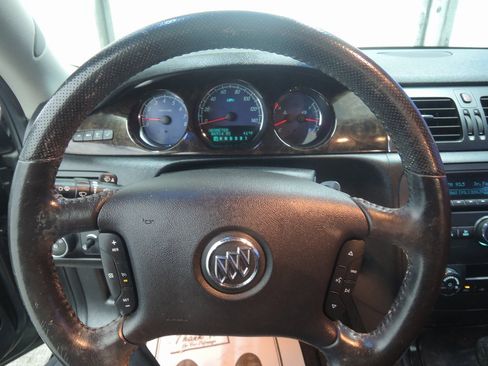 Used 2006 Buick Lucerne CXS w/ Driver Confidence Package image 15