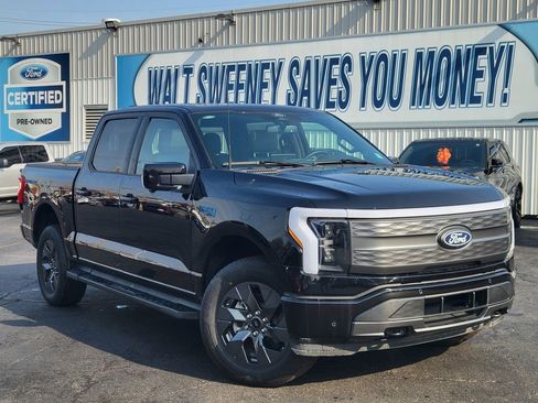 Used 2025 Ford F150 Lightning Lariat image 29