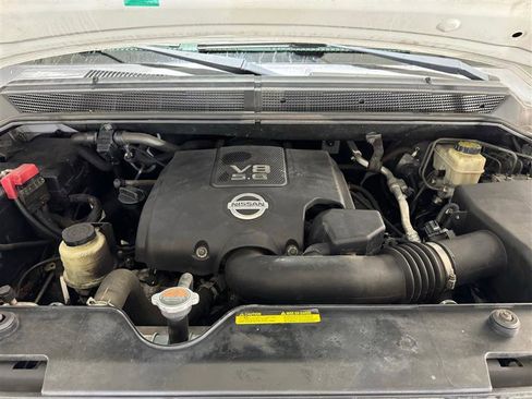 Used 2015 Nissan Titan SV w/ SV Value Truck Package image 23