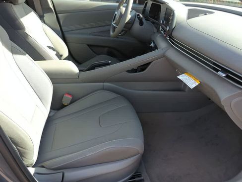 New 2026 Hyundai Elantra Sport FWD image 22