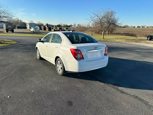 Used 2015 Chevrolet Sonic LT image 3