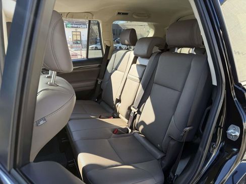 Used 2023 Lexus GX 460 Premium image 23