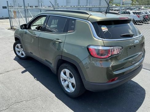 Used 2018 Jeep Compass Latitude w/ Popular Equipment Group FWD image 6