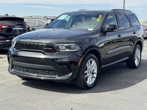 Used 2024 Dodge Durango GT image 3