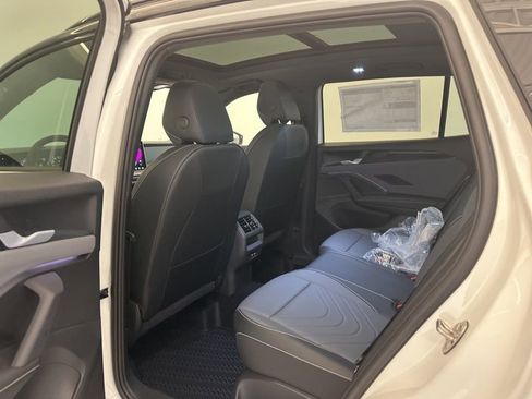 New 2026 Volkswagen Tiguan SE R-Line AWD/4WD image 20