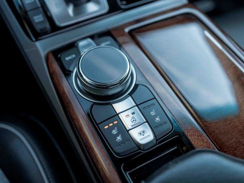 Used 2017 Genesis G90 5.0 Ultimate image 66