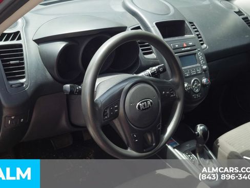 Used 2013 Kia Soul FWD image 5