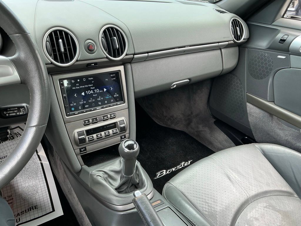 Used 2006 Porsche Boxster RWD image 31