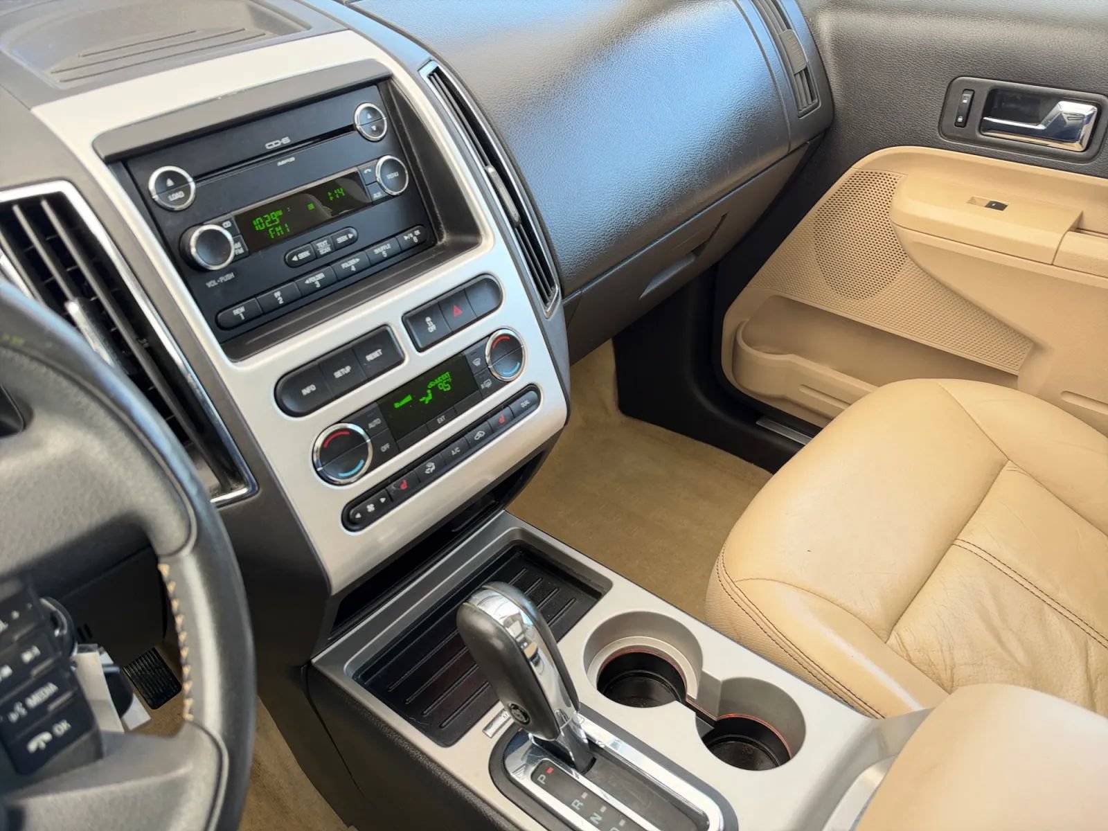Used 2009 Ford Edge Limited FWD image 31