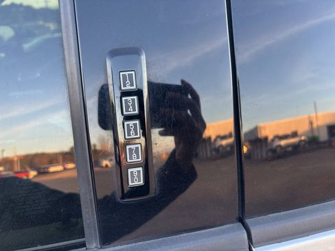 Used 2022 Ford F250 Lariat w/ Tremor Off-Road Package image 24