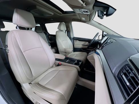 Used 2024 Honda Odyssey Touring image 30