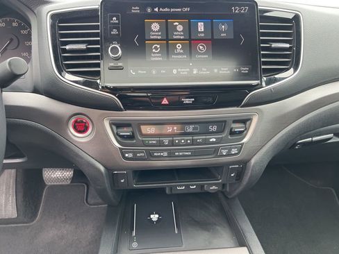 Certified 2025 Honda Ridgeline RTL image 15