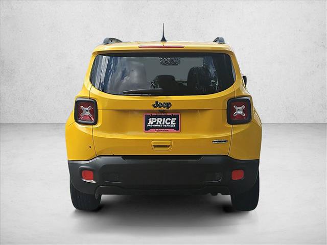 Used 2018 Jeep Renegade Latitude FWD image 6
