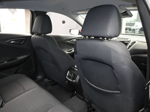 Used 2025 Chevrolet Malibu LT FWD image 39