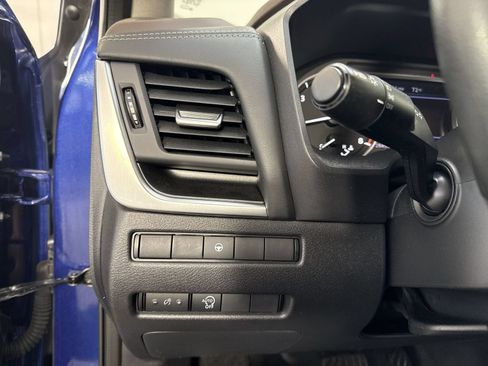 Certified 2023 Nissan Rogue SV AWD/4WD image 16
