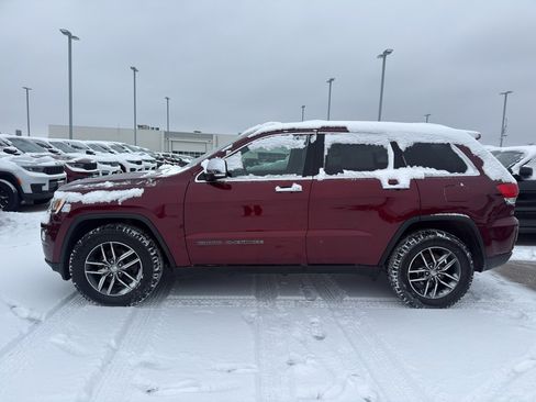 Used 2017 Jeep Grand Cherokee Limited w/ Trailer Tow Group IV image 6