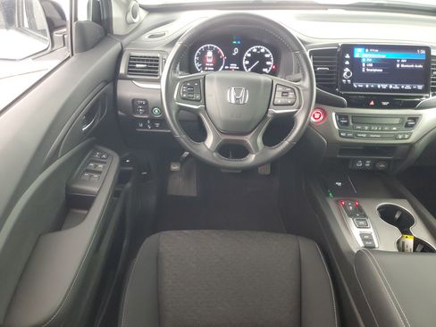 Used 2024 Honda Ridgeline Sport image 14