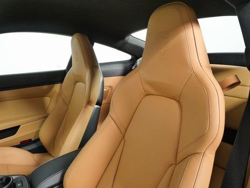 Certified 2026 Porsche 911 GT3 w/ Chrono Package RWD image 5