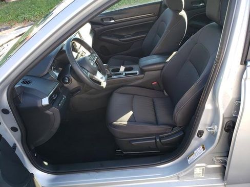 Used 2022 Nissan Altima 2.5 S image 11