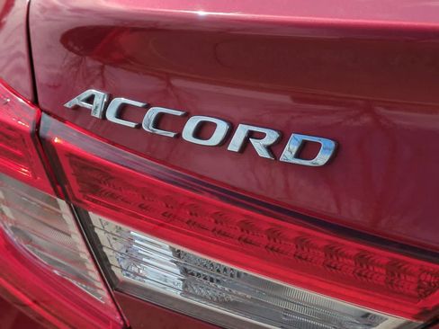 Used 2020 Honda Accord LX image 12