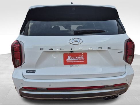 Used 2025 Hyundai Palisade Calligraphy image 4