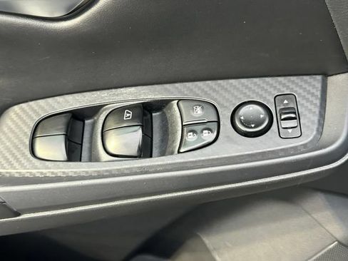 Used 2020 Nissan Sentra SV FWD image 18