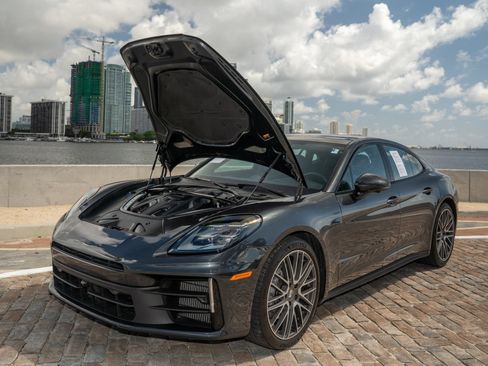 Used 2024 Porsche Panamera w/ Premium Package RWD image 16
