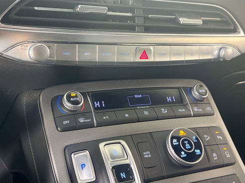 Used 2021 Hyundai Palisade Calligraphy image 16