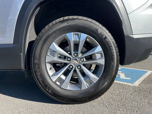 Used 2025 Chevrolet Equinox LT AWD/4WD image 10