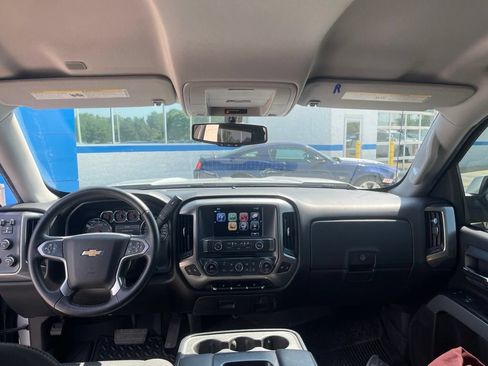 Used 2018 Chevrolet Silverado 1500 LT w/ All Star Edition AWD/4WD image 13