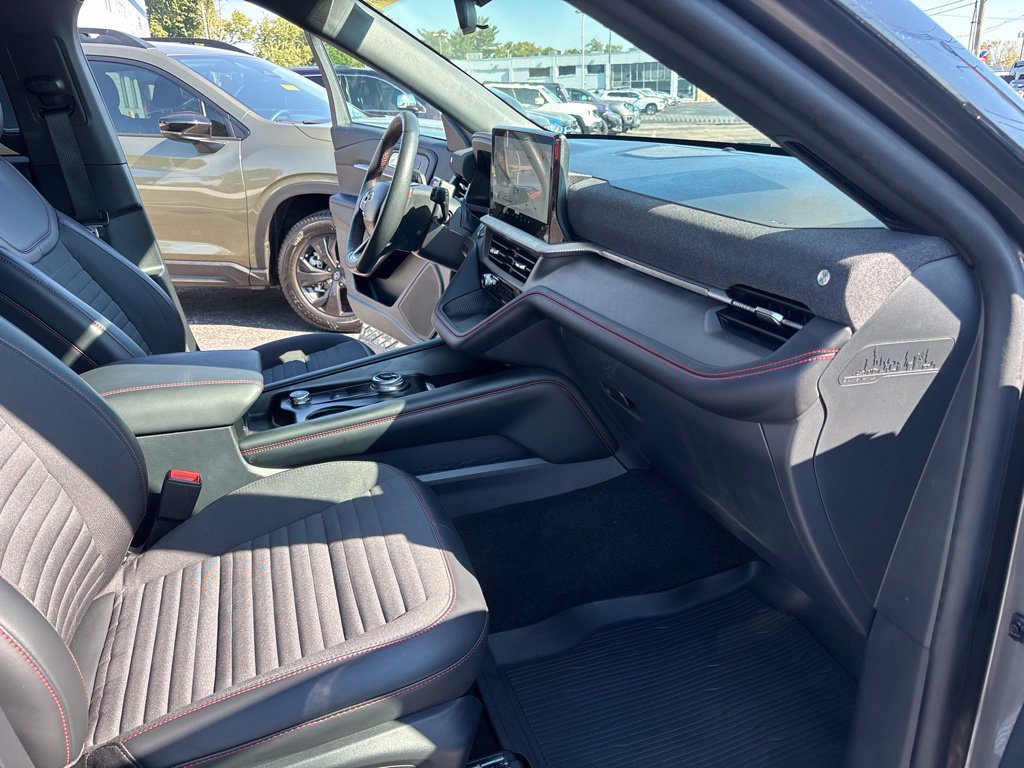 Used 2025 Ford Explorer ST-Line AWD/4WD image 41