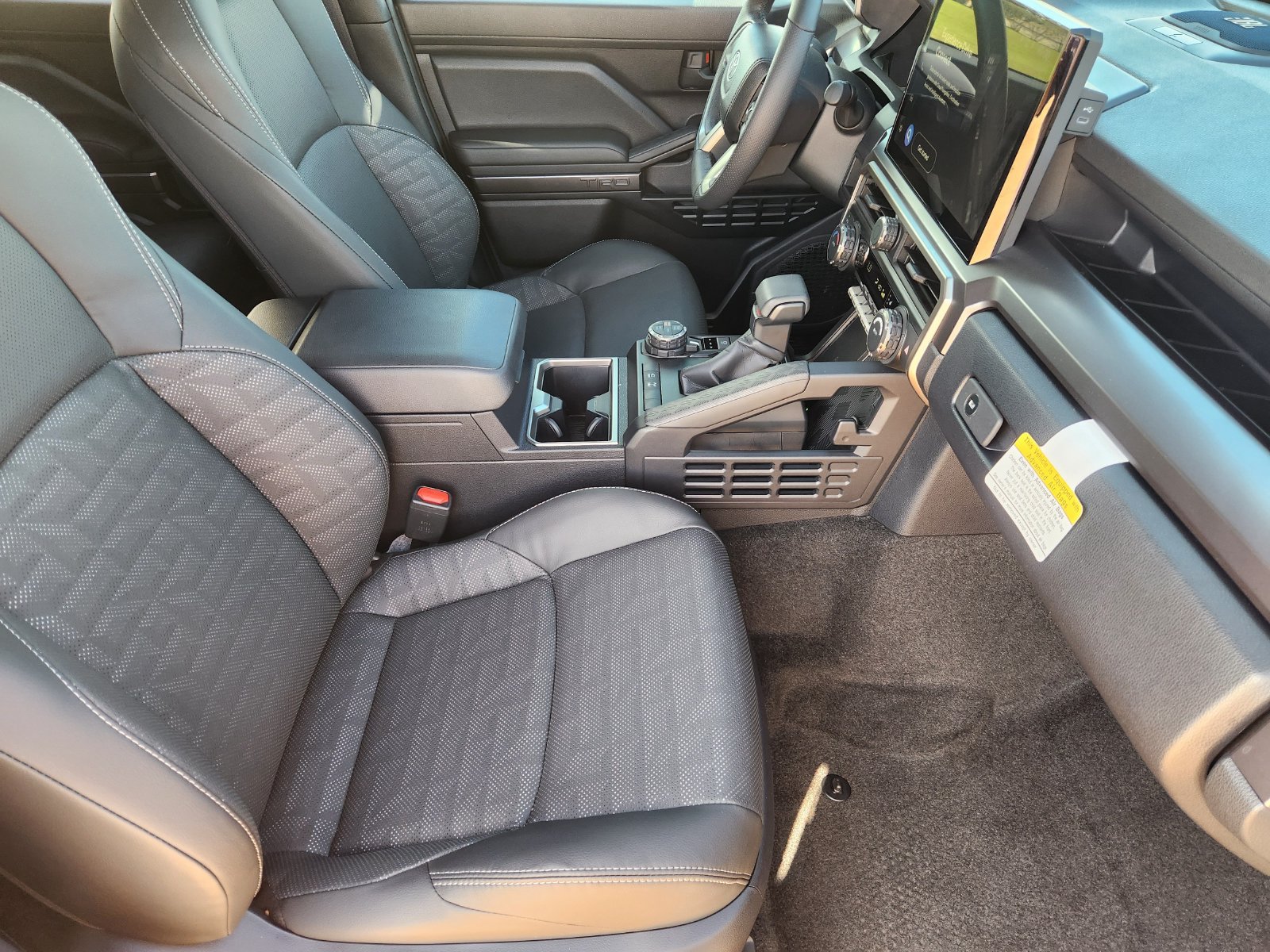 Used 2026 Toyota 4Runner TRD Off-Road Premium AWD/4WD image 18