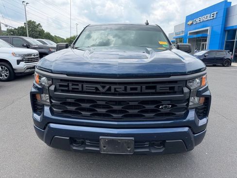 Used 2023 Chevrolet Silverado 1500 Custom AWD/4WD image 2