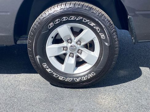 Used 2017 RAM 1500 Classic SLT RWD image 22
