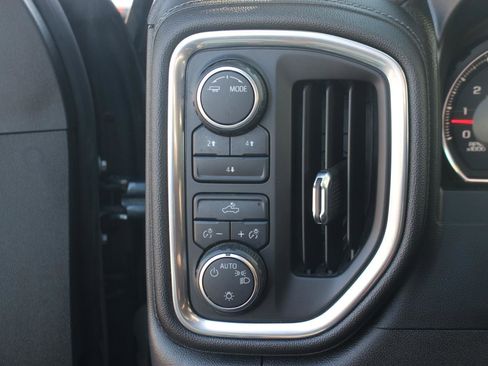 Used 2020 Chevrolet Silverado 2500 LT image 32