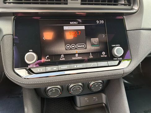 Used 2024 Nissan Z Sport w/ Floor Mat Package image 23