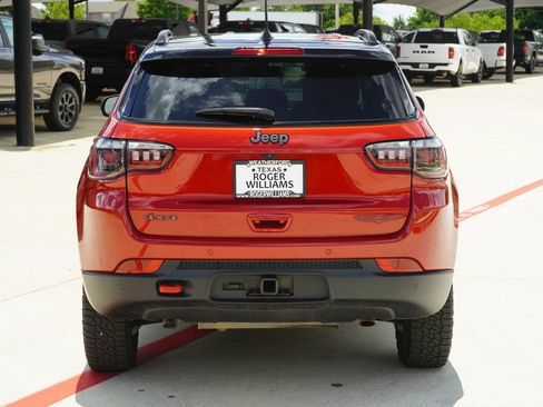 Used 2024 Jeep Compass Trailhawk w/ Trailer Tow Group AWD/4WD image 4