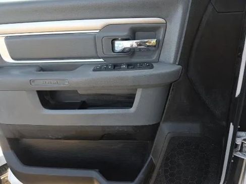 Used 2018 RAM 2500 Big Horn image 11