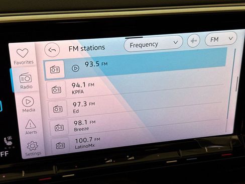 New 2026 Volkswagen Atlas SE image 18