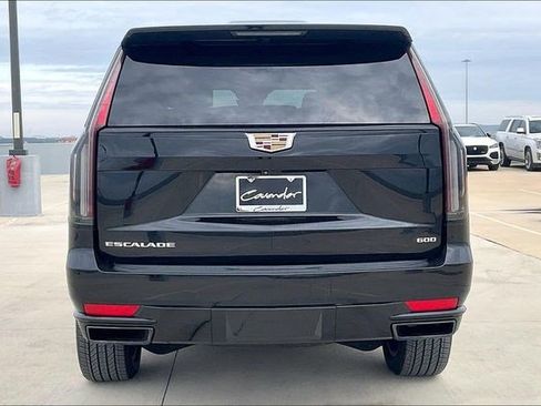 Used 2024 Cadillac Escalade Sport image 4
