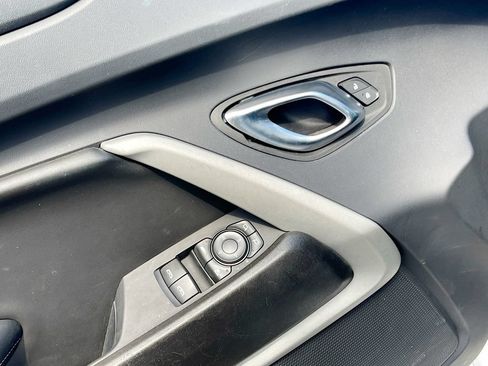 Used 2023 Chevrolet Camaro LT RWD image 17