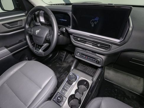 Used 2025 Ford Bronco Sport Badlands image 16