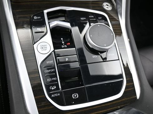 Used 2025 BMW X6 xDrive40i image 26