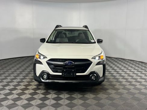 Used 2025 Subaru Outback Premium image 10
