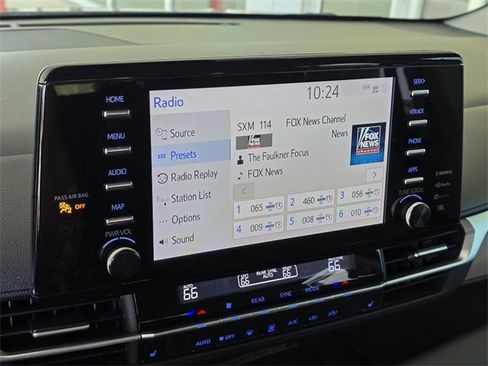 Used 2022 Toyota Sienna XLE image 21