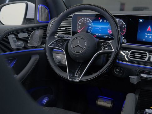 Used 2026 Mercedes-Benz Maybach GLS 600 4MATIC image 71