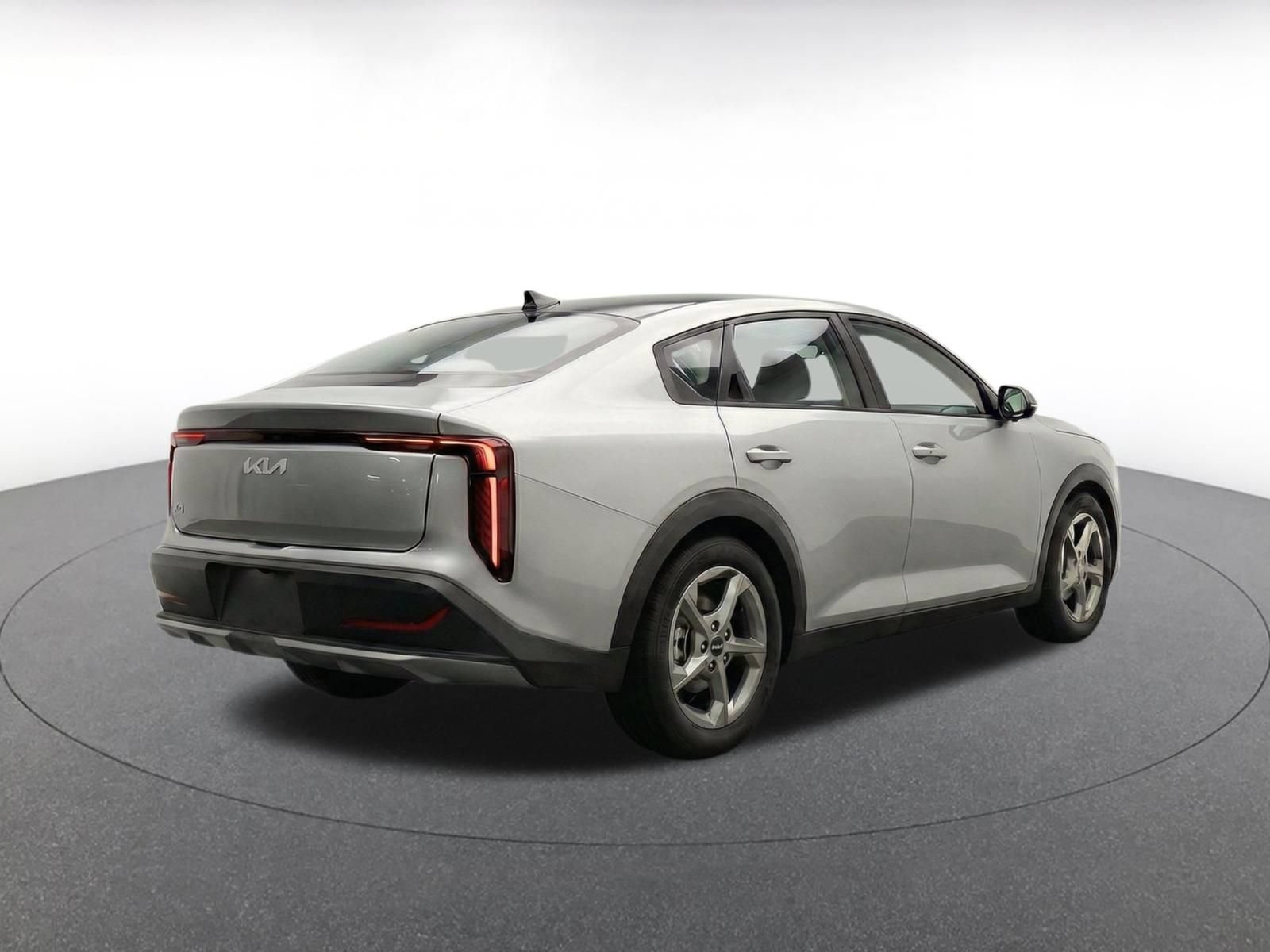 Used 2026 Kia K4 FWD image 8